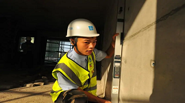人大代表邹彬：“小砌匠”关注农民工转型