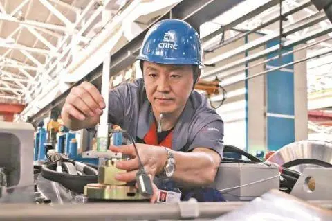 实施技能根基工程必须做到“三个认同”