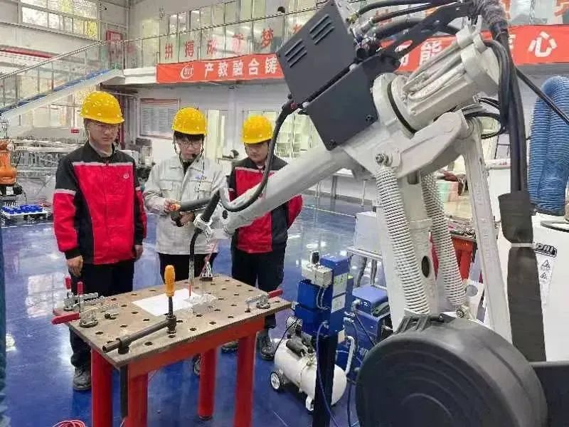 公布31个专业国家技能人才培养工学一体化课程标准和课程设置方案（试用）