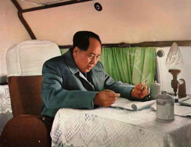 缅怀伟人 | 纪念毛主席逝世46周年纪念日