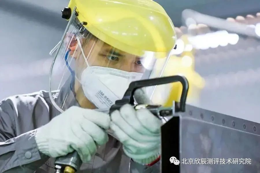 人力资源社会保障部关于举办中华人民共和国第二届职业技能大赛的通知