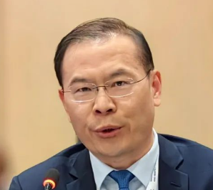 人力资源社会保障部副部长李忠出席金砖国家劳工就业部长会议并应邀访问阿联酋