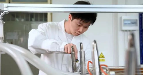 每个人都能！技校生在北大实验室工作是什么体验？